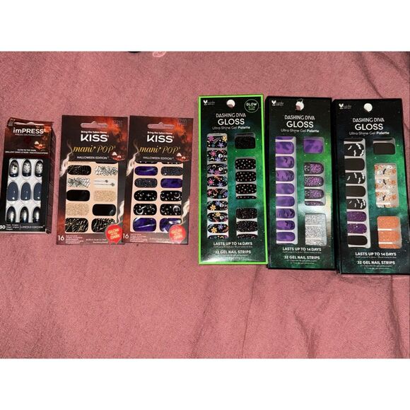 🎃 Halloween Nail Bundle – Limited Edition Glow-in-the-Dark Mix! 👻 - Picture 1 of 3